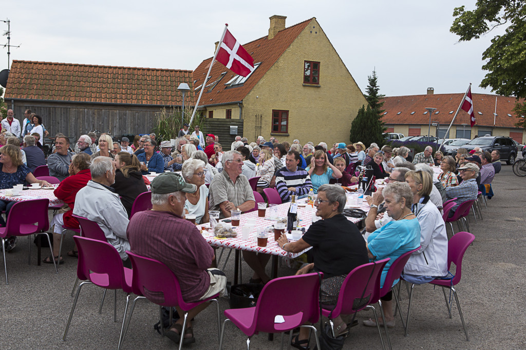 Morgenbord på Torvet i Rørvig
